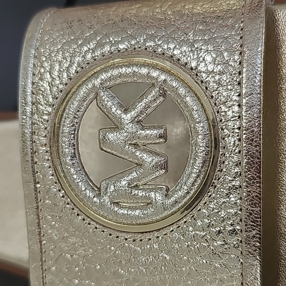 Deanna Cutout Leather Slide Sandal Gold with box - Picture 3 of 8